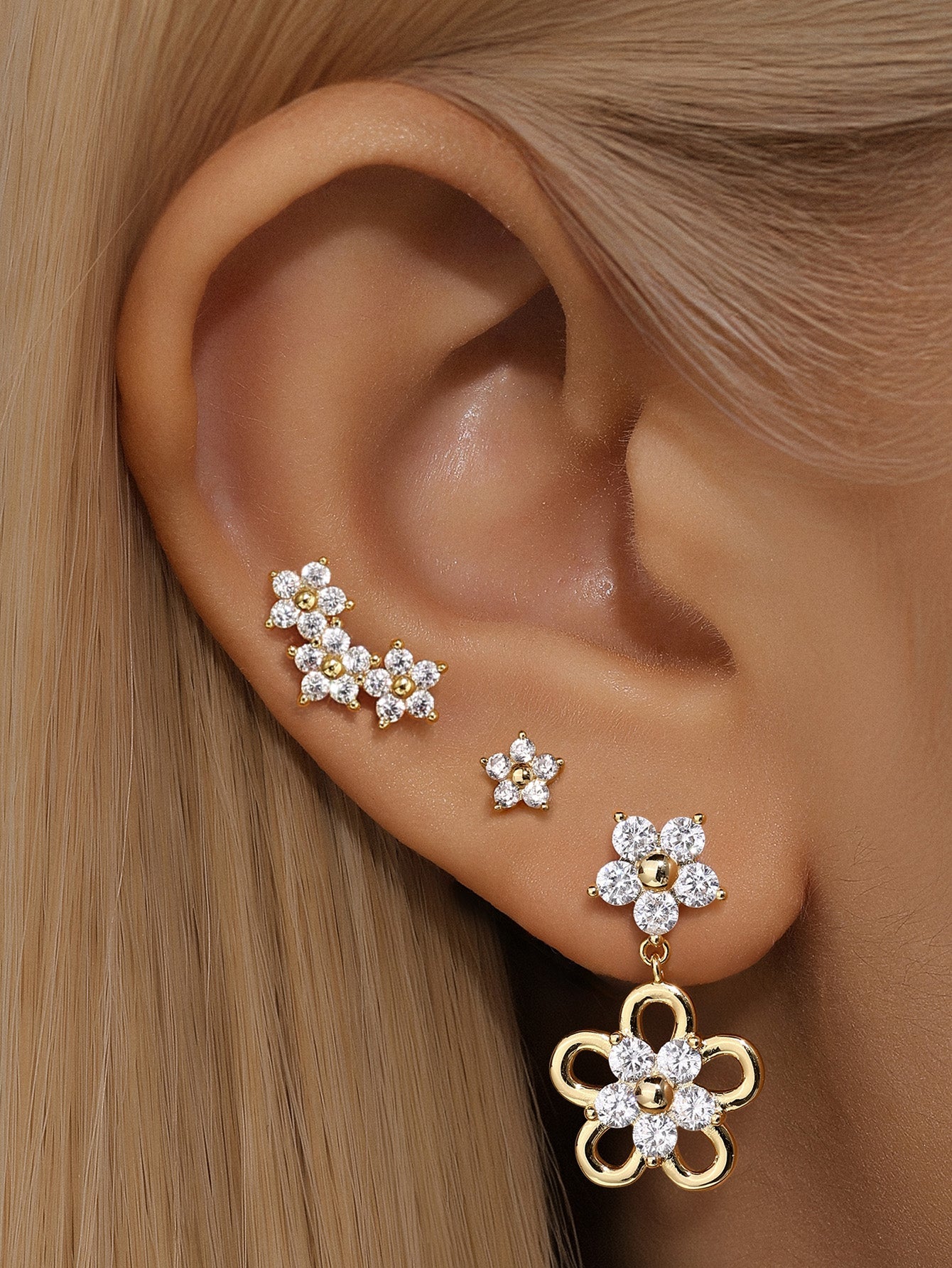 フローラルメタルペンダントピアス