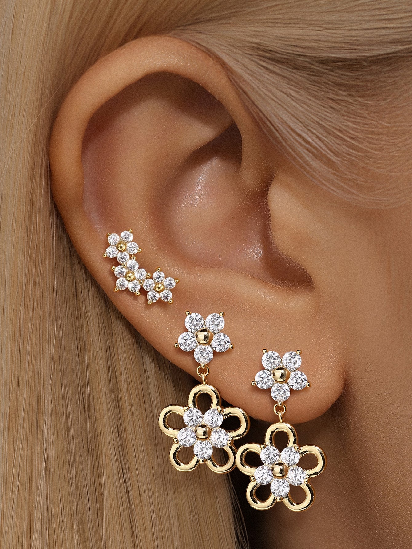 フローラルメタルペンダントピアス