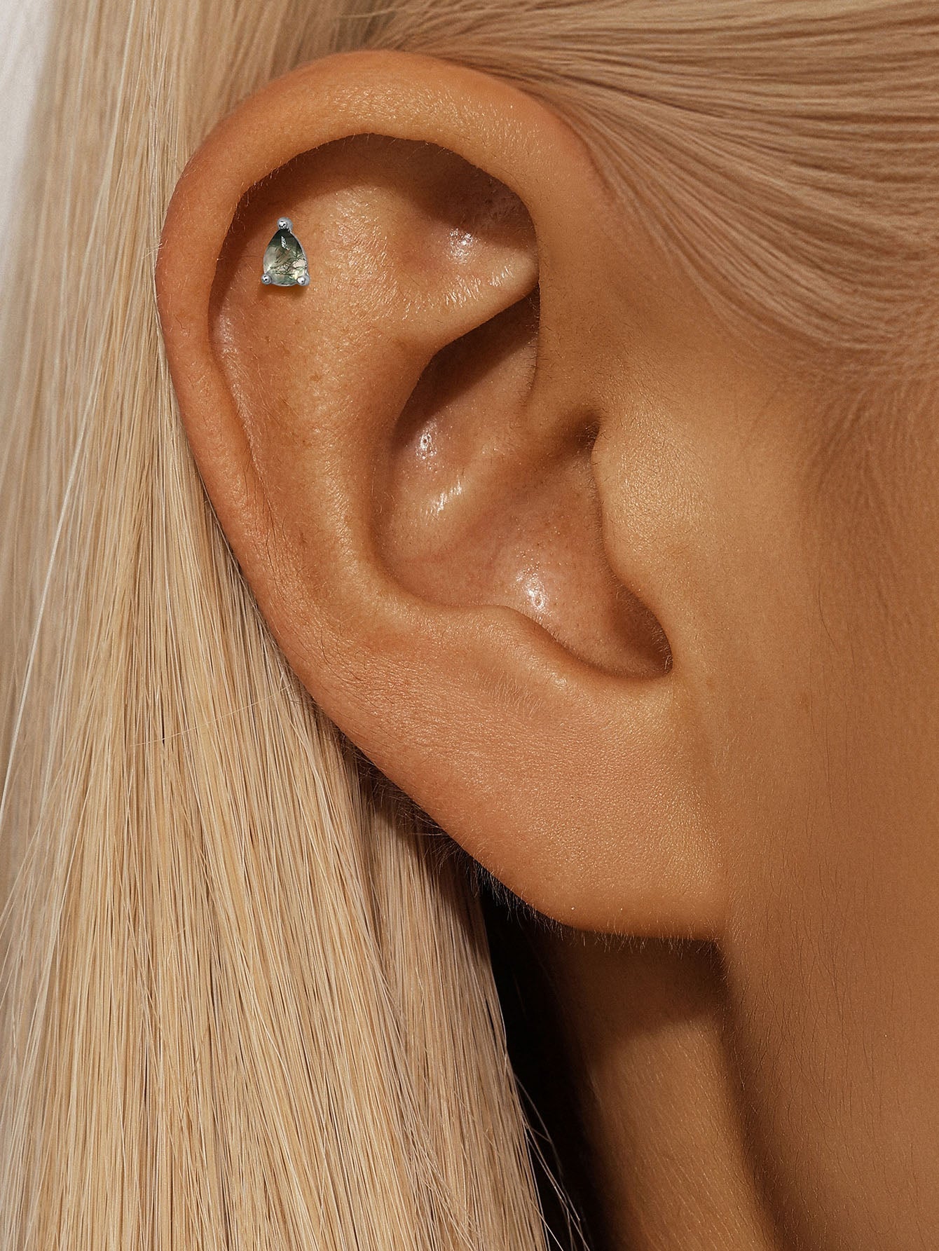 スリークローアゲートスタッズ