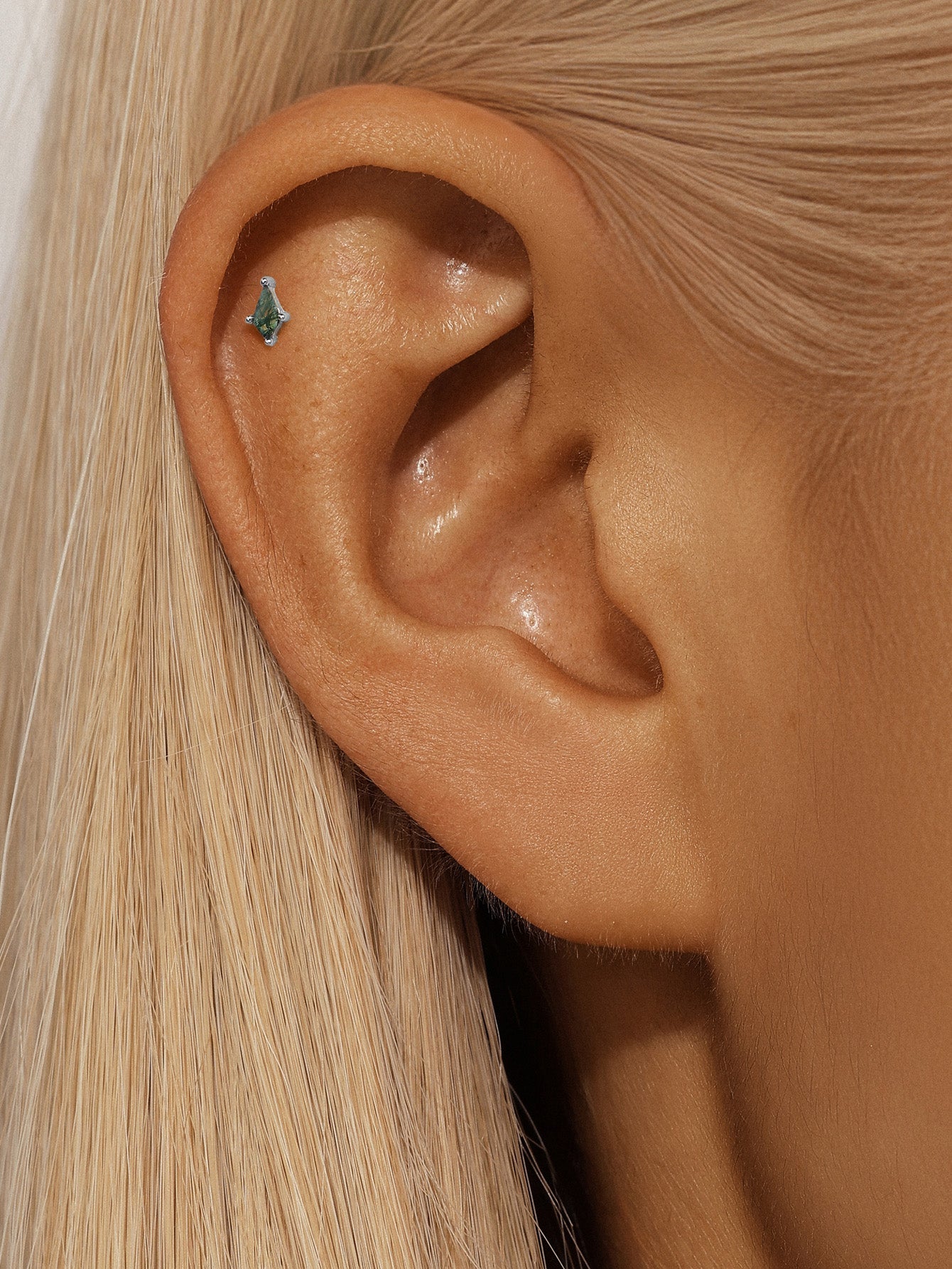 ミニアゲートスタッドピアス