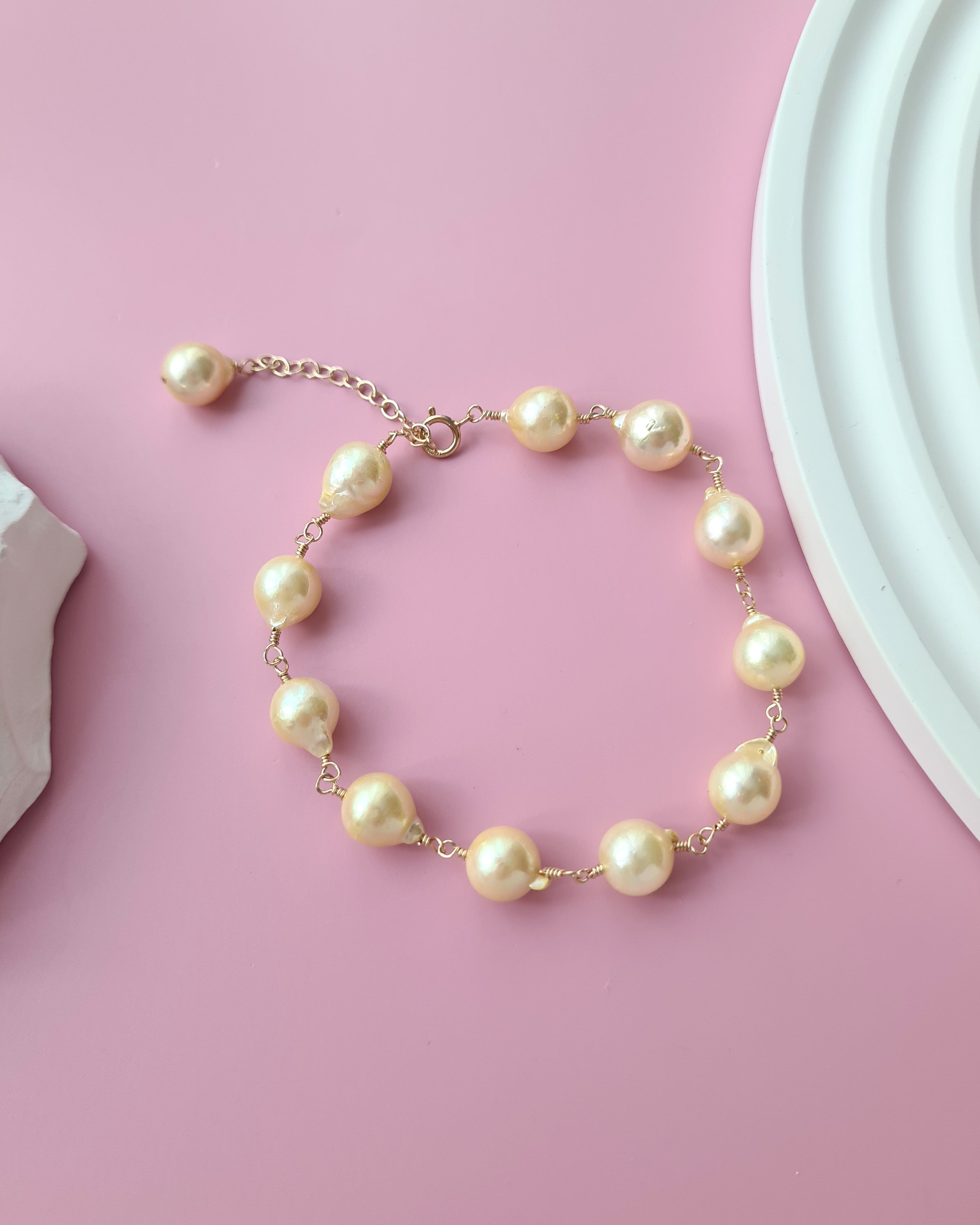 Queen Pearl Bracelet