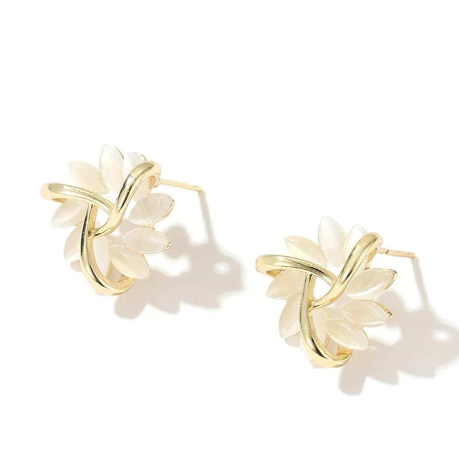 オパリン|オパール ペタル スタッドピアス