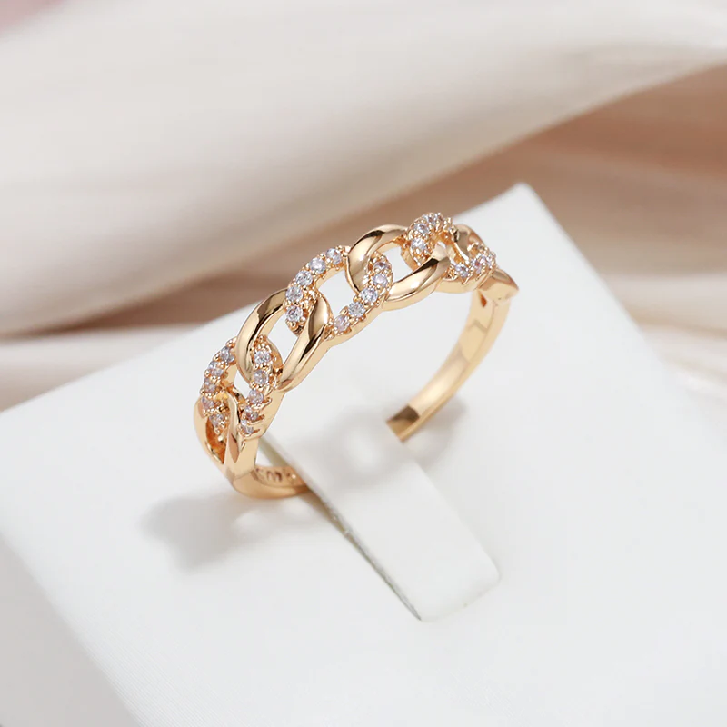 Elegant Link Ring