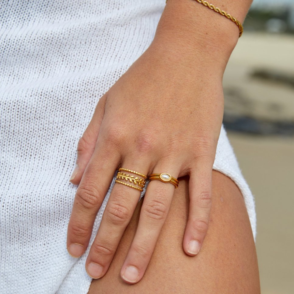 Marissa | Stacked Golden Leaf Ring