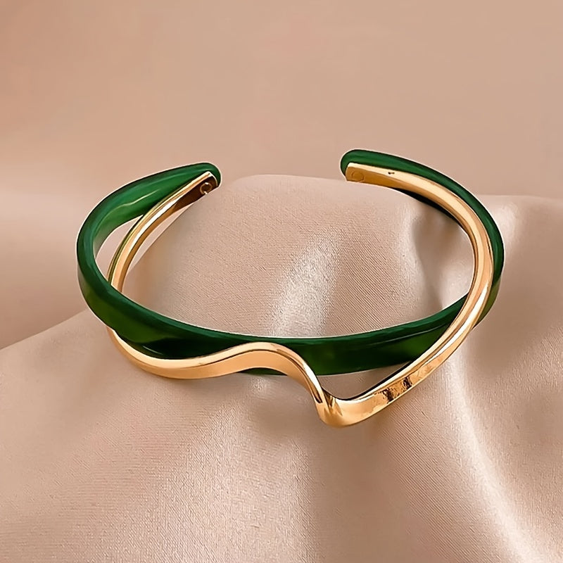 Elegant UV-Plated Bracelet